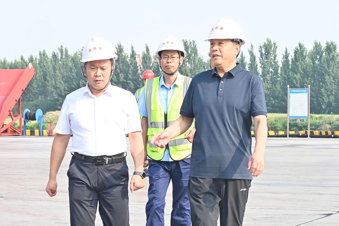 张广宇到太平港督导端午假期安全生产.jpg 张广宇到太平港督导端午假期安全生产.jpg
